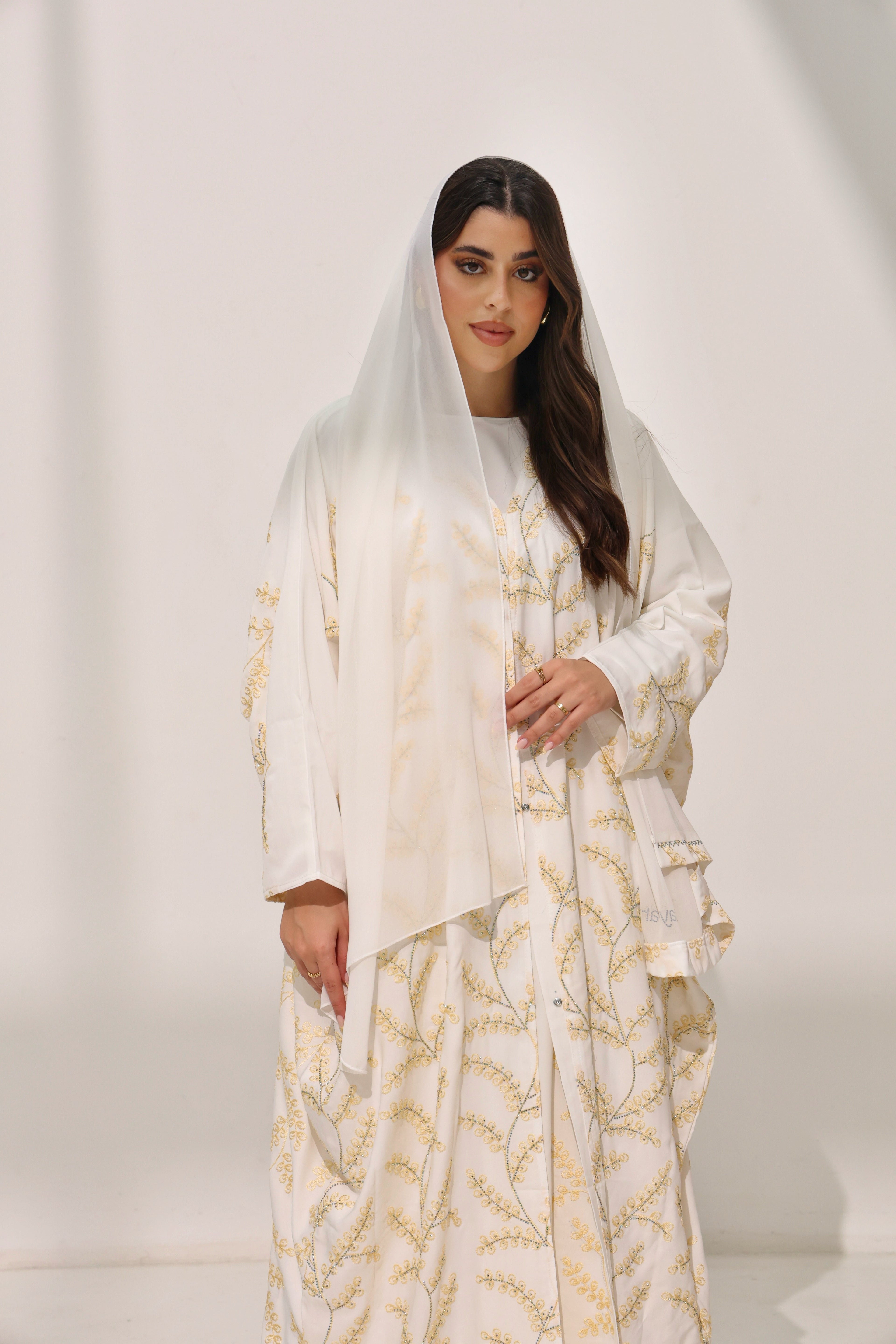 Daria Ivory White Farasha