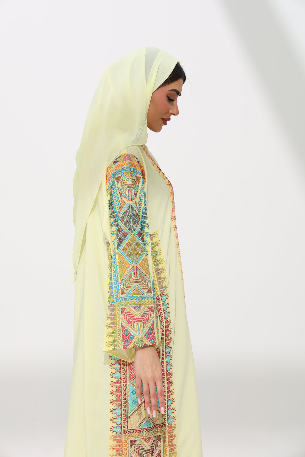 Fahmash Light Yellow Abaya ( with rhinestone)