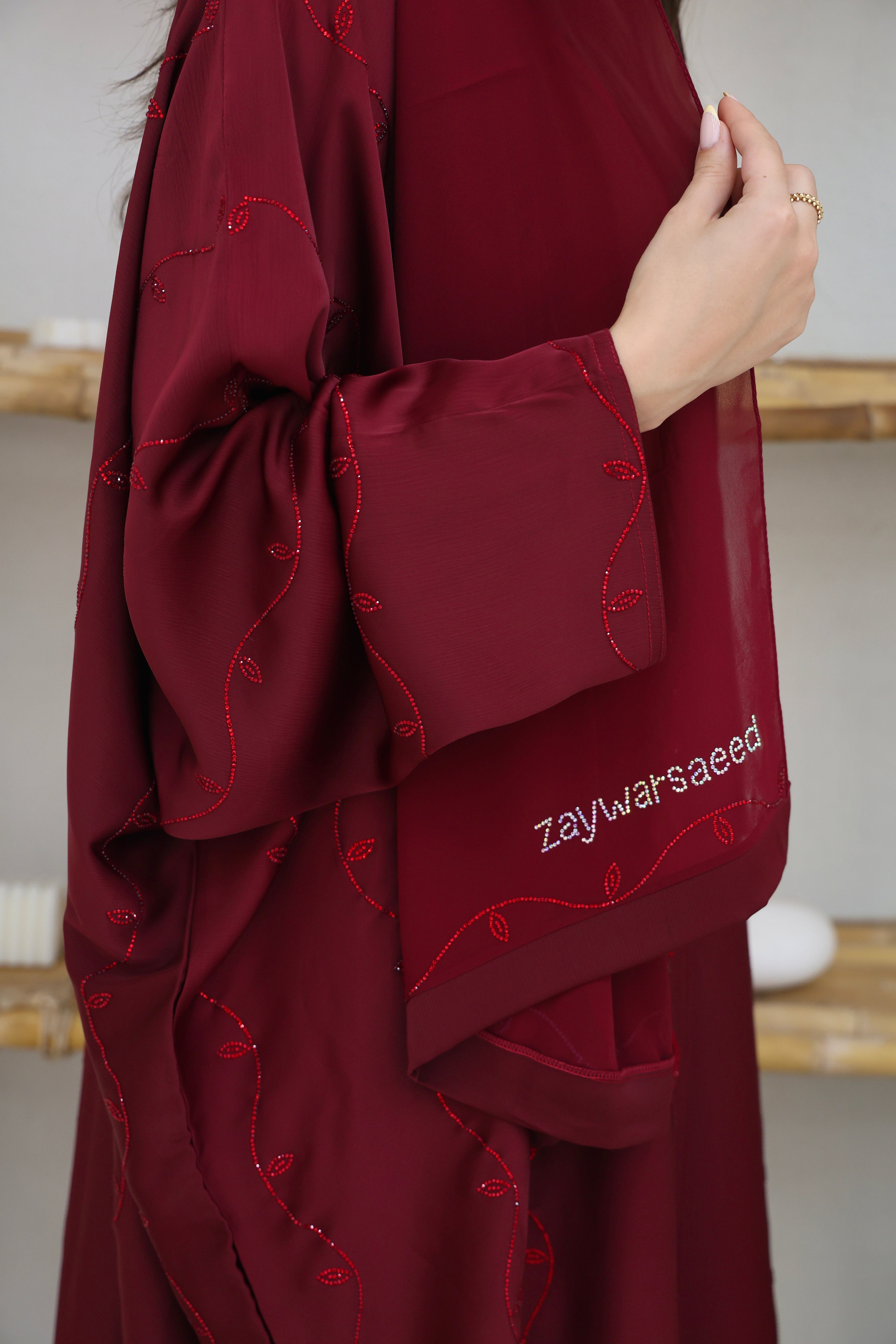 Hadia Maroon Farasha