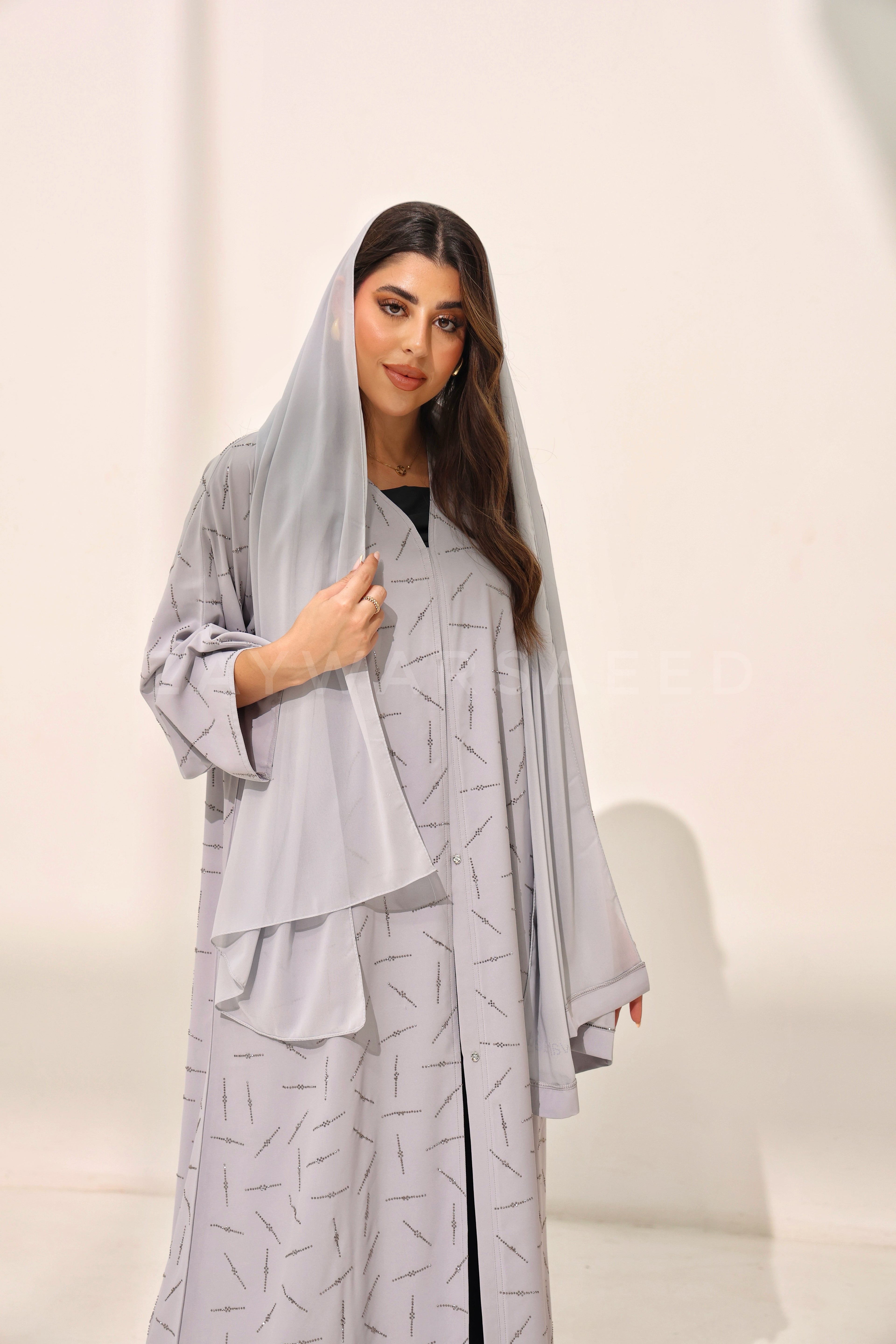Mahara Cloud Grey Abaya