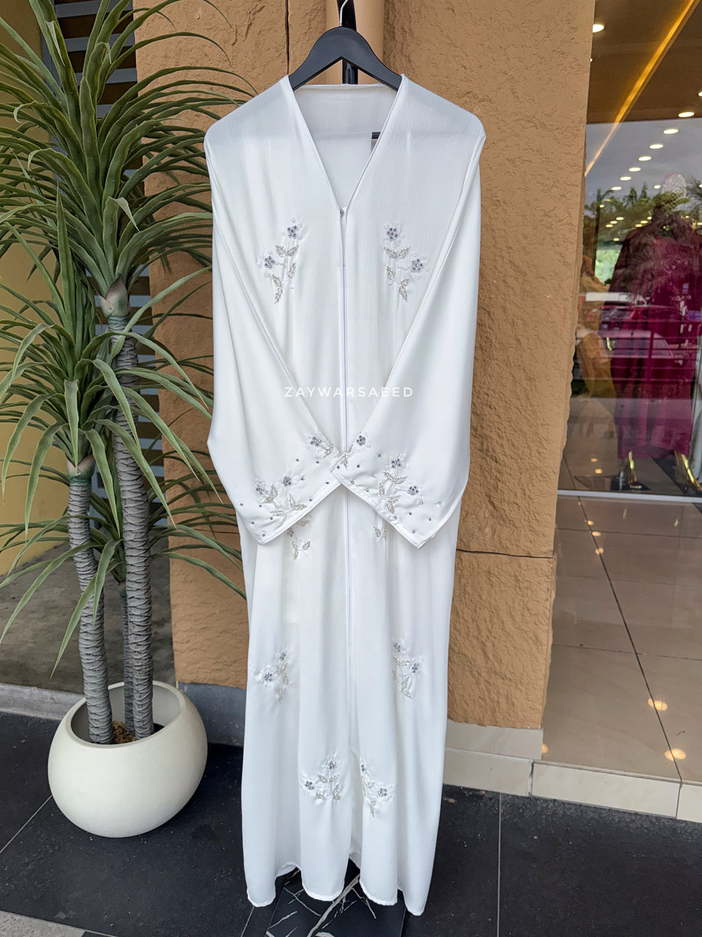 AZALEA Offwhite Abaya