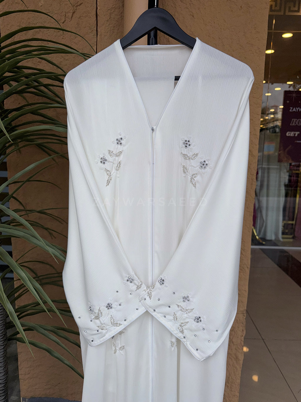 AZALEA Offwhite Abaya