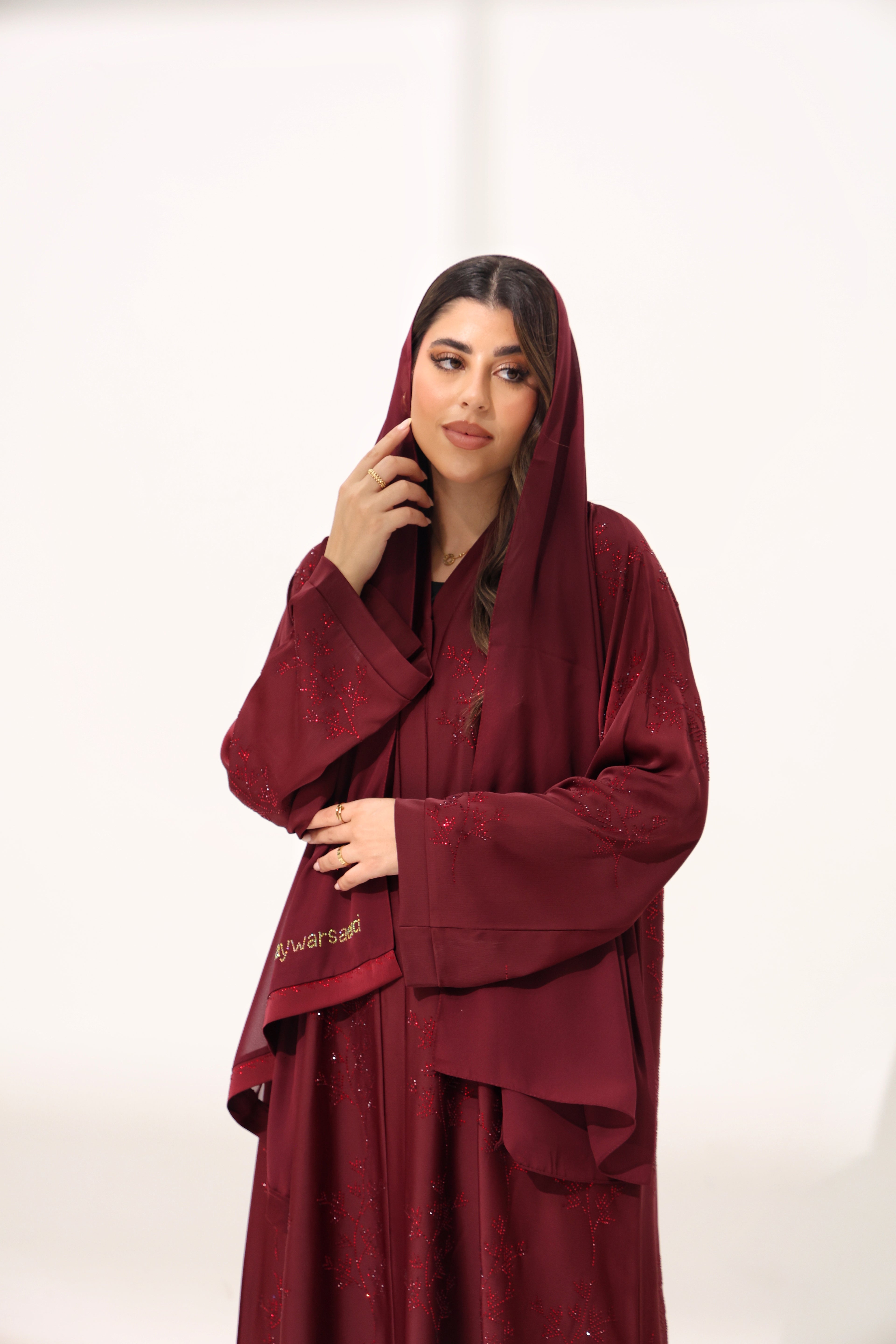 Mehreen Maroon Abaya