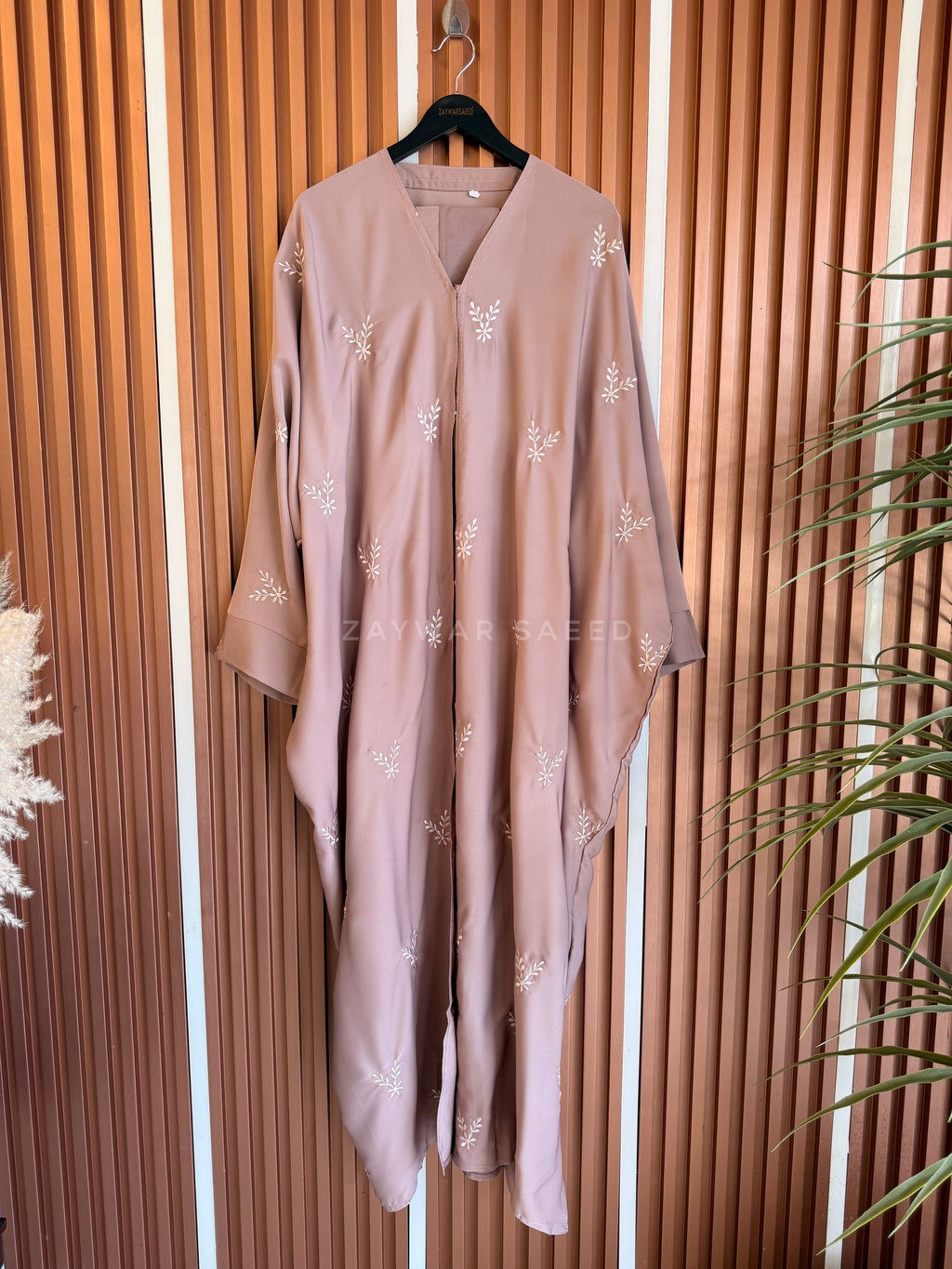 Yasmeen Dusty Rose Farasha Abaya