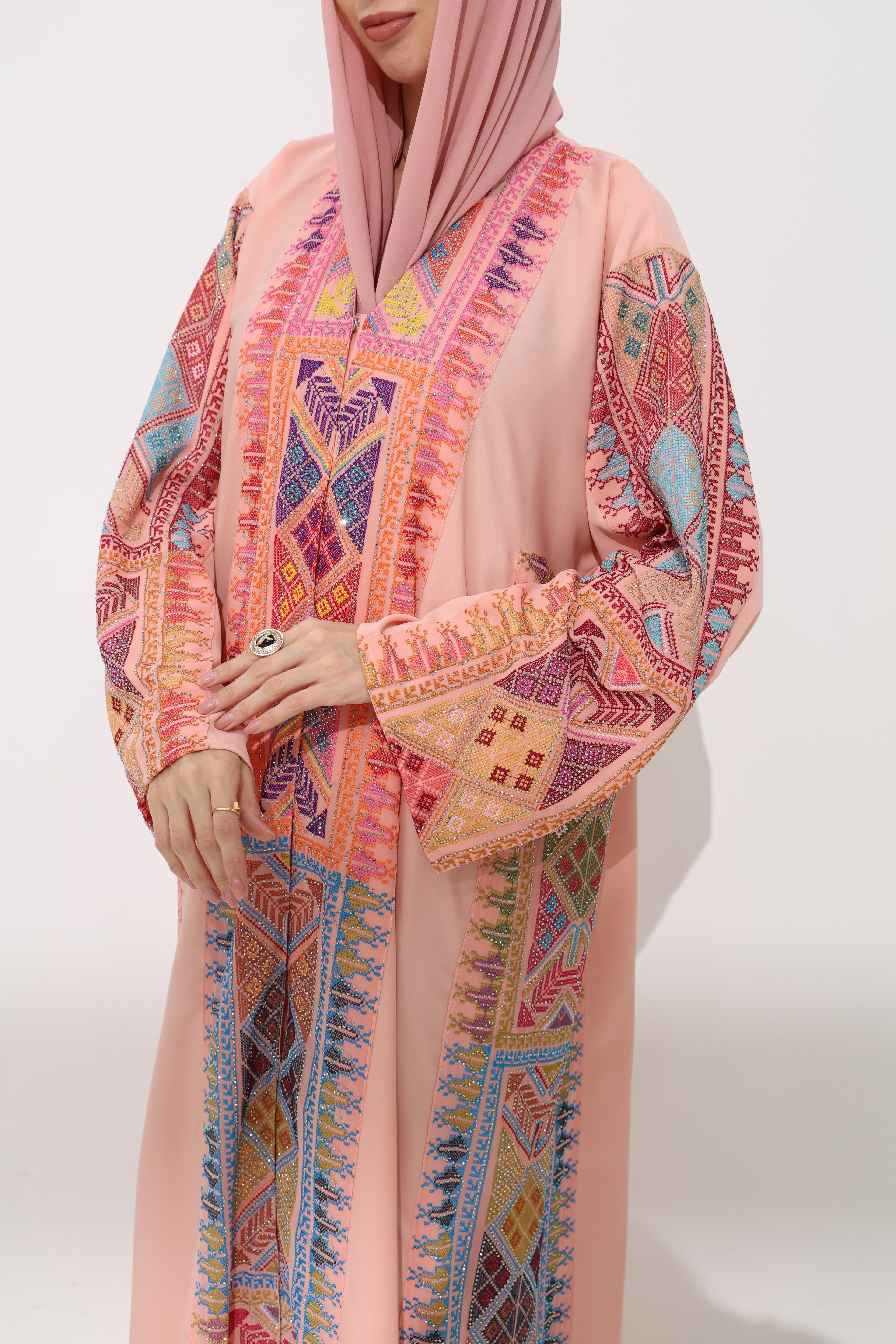 Fahmash Peach Abaya