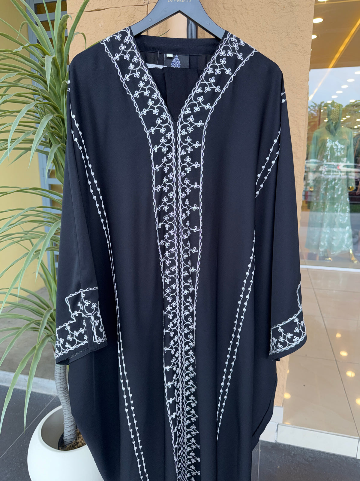 MEHER Obsidian Farasha Abaya