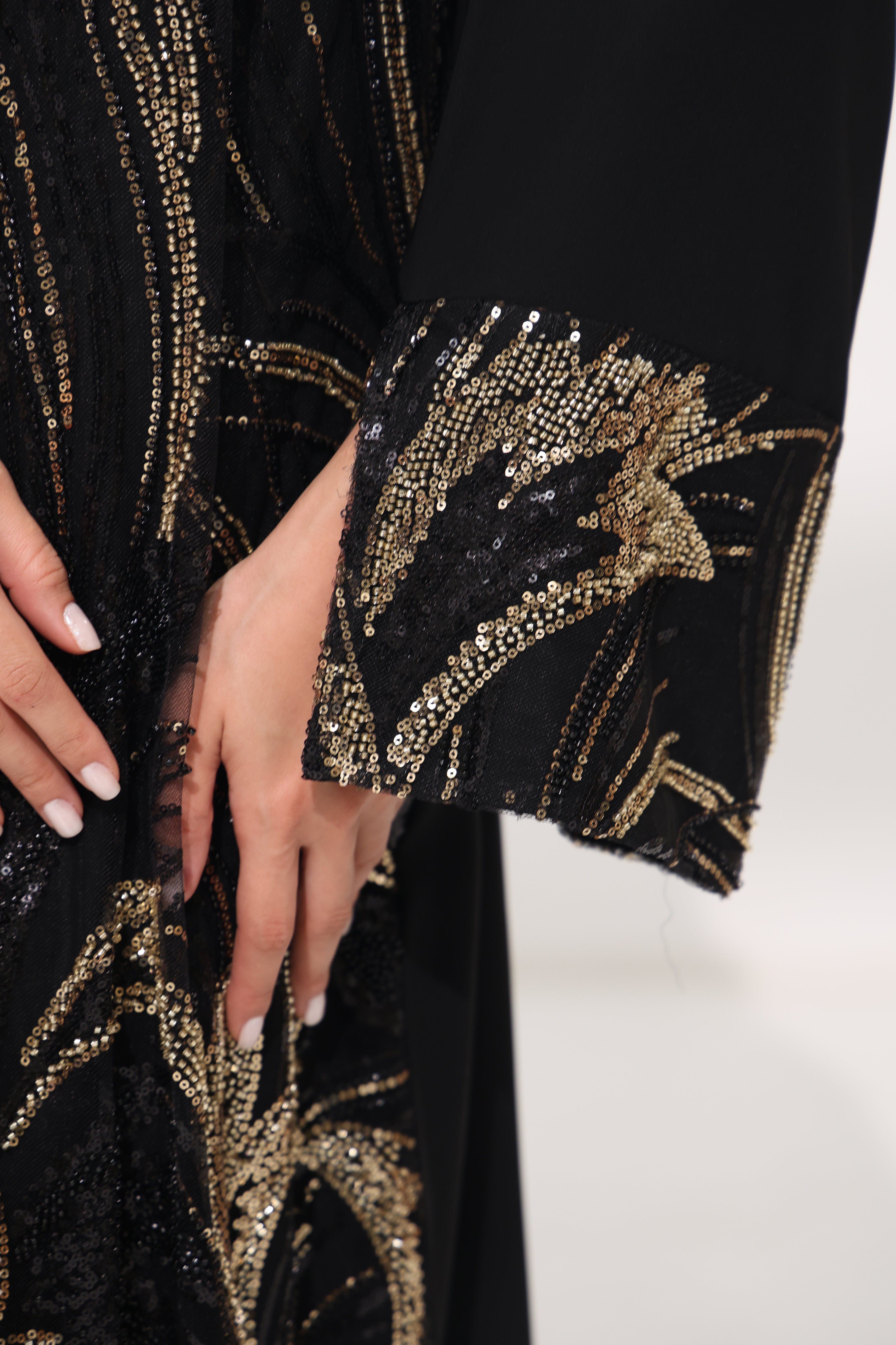 Zareen Luxe – Golden Reverie Luxury Dress