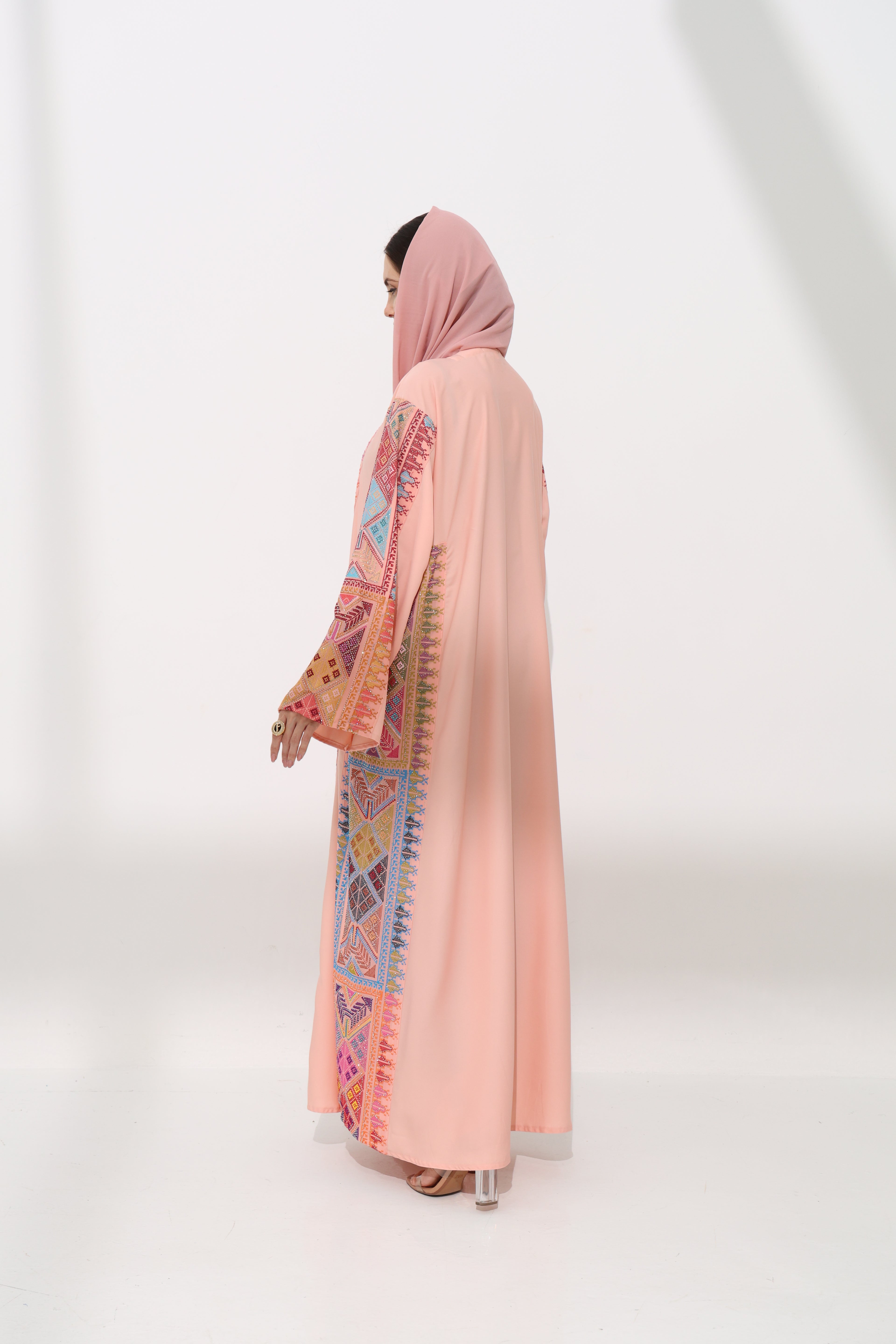 Fahmash Peach Abaya