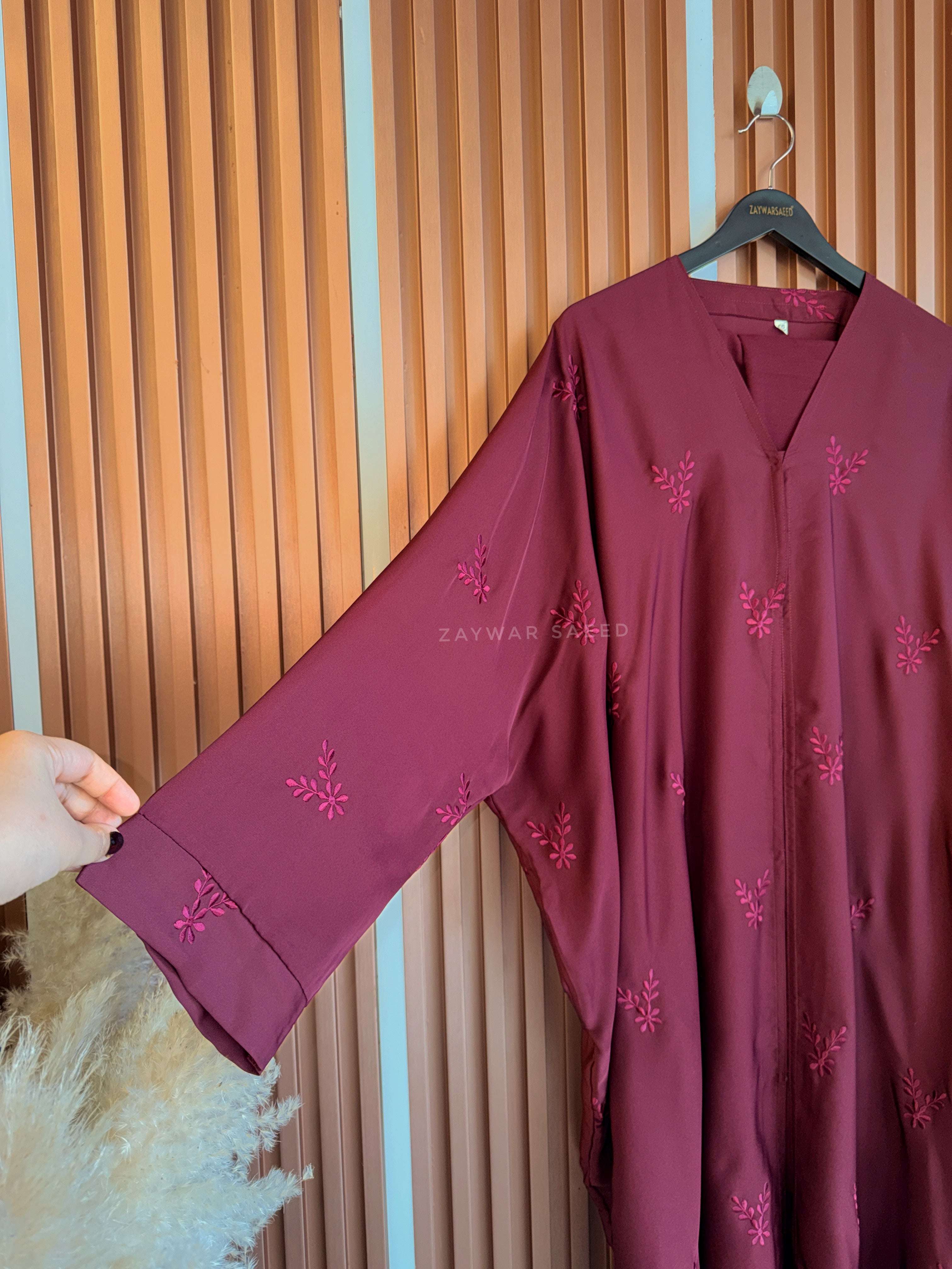 Yasmeen Burgandy Farasha Abaya