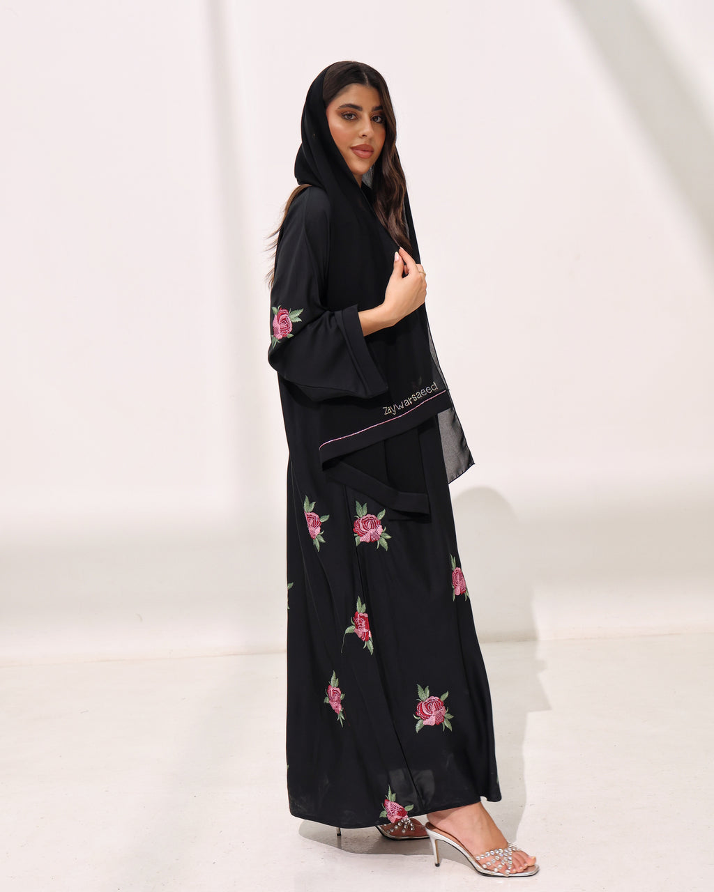 Gul Obsidian Abaya