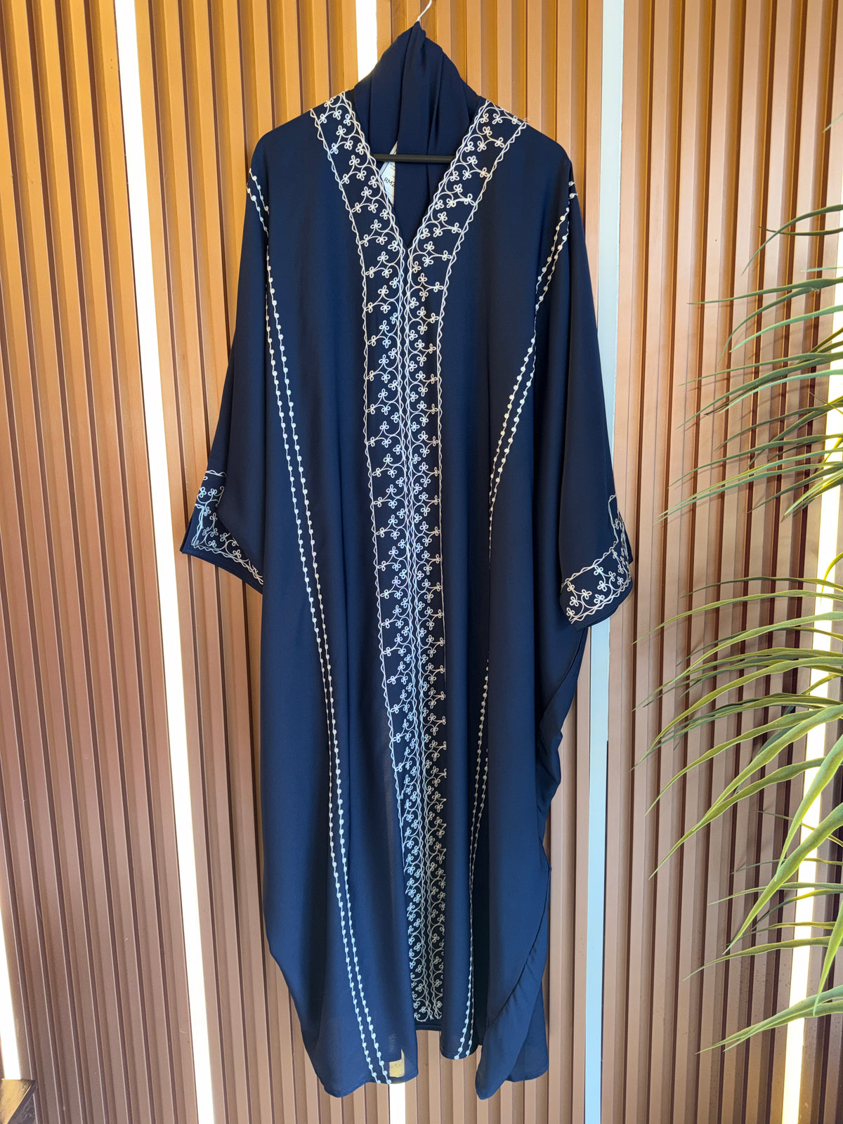 Meher Navy Farasha Abaya